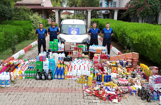 Mersin'de denetimlerde son kullanma tarihi geçmiş 100 bin ürün bulundu