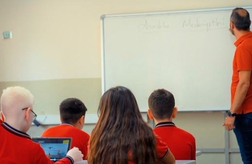 Türk Telekom'dan az gören çocukları okullarda sevindirecek uygulama