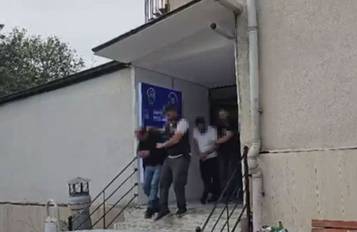 İddialar korkunç! Avcılar'da kaybolup Kadıköy'de bulundular! 2 genç kızın babaları...