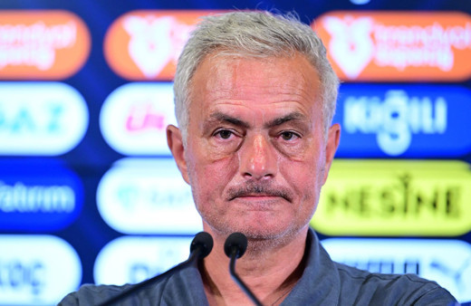 Jose Mourinho'dan önemli açıklamalar Kostic, Osimhen, Galatasaray ve hakemler