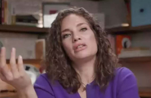 Nevşin Mengü'den İzmir Belediyesi'ne tepki: 2024'te Körfez kokar mı?