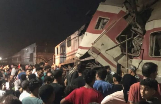 Mısır’da korkunç kaza! 2 tren çarpıştı, ölü ve yaralılar var