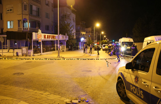 Denizli'de iki grup arasında silahlı bıçaklı kavga: 1 ölü 2 yaralı