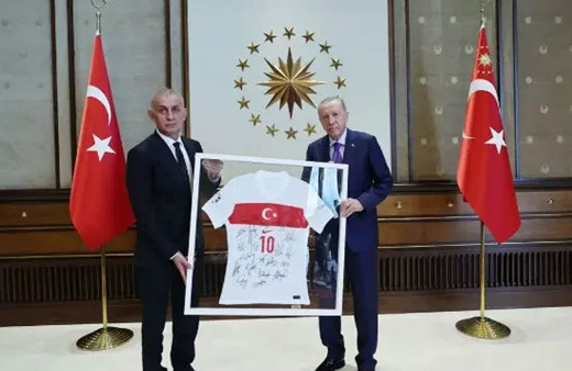 TFF Başkanı Hacıosmanoğlu'ndan Cumhurbaşkanı Erdoğan'a ziyaret