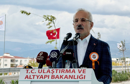 Ulaştırma ve Altyapı Bakanı Uraloğlu, İznik Çevre Yolu Açılış Töreni'nde konuştu