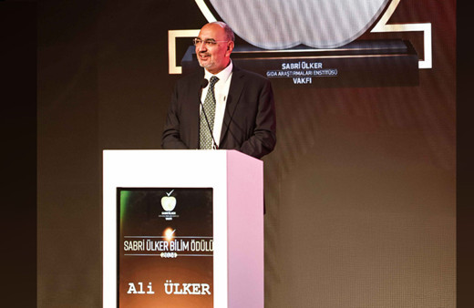 2024 Sabri Ülker Bilim Ödülü'nün sahibi Dr. Aydan Bulut Karslıoğlu oldu