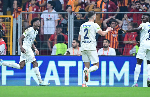 Kasımpaşa'nın lehine penaltı kararı doğru mu? Eski hakemler yorumladı