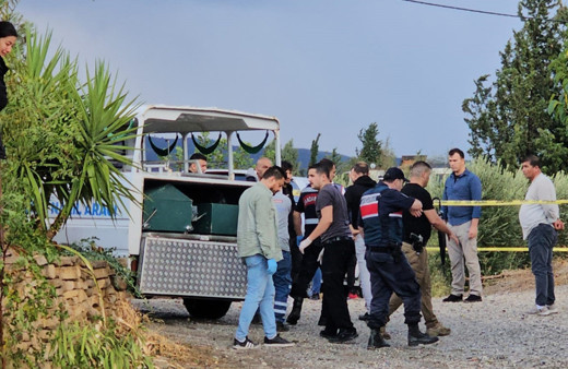 Antalya'da tartıştığı eşini av tüfeğiyle öldüren kişi intihar etti