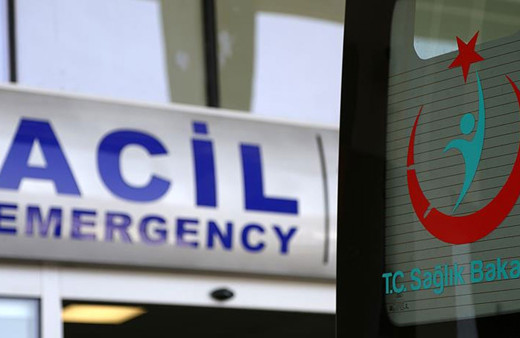 Alanya'da dehşet! Tartıştığı oğlunu silahla öldürdü eşini ağır yaraladı