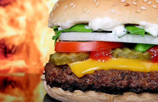 Bakanlık ifşa etti! Ünlü fast food zincirinin Türkiye şubesinde skandal: Kanatlı eti kullanmışlar