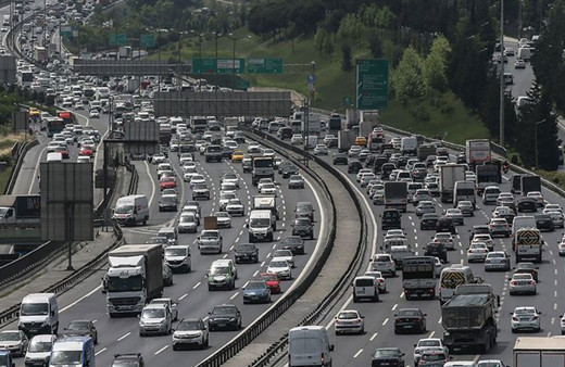 Trafiğe bir tabela daha ekleniyor! Duman, sis, yağmur ve kar gibi hava koşullarına karşı uyaracak