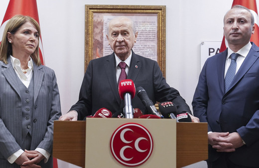 Devlet Bahçeli'den DEM Partililerle tokalaşma açıklaması