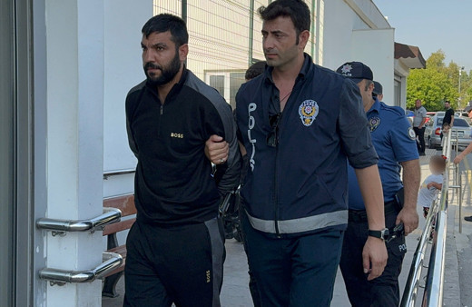 Polislere taş ve sopayla saldırdılar! İçlerinden 2'si tutuklandı