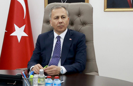 Yerlikaya'dan Discord ve 2 gözaltı açıklaması: Hangi deliğe saklanırlarsa saklansınlar bulacağız