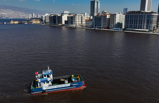 İzmir Körfezi için hazırlanan acil eylem planına İzmir Büyükşehir Belediyesi imza atmadı