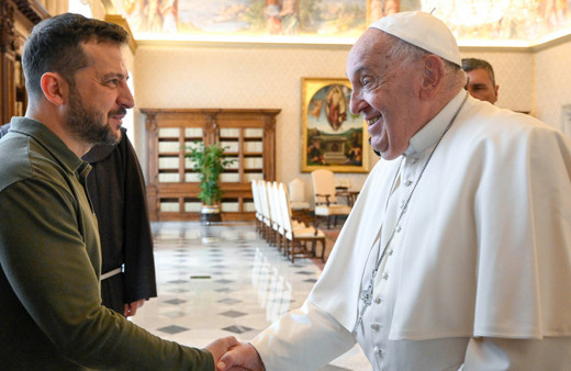 Papa Franciscus, Ukrayna Devlet Başkanı Zelenskiy ile görüştü