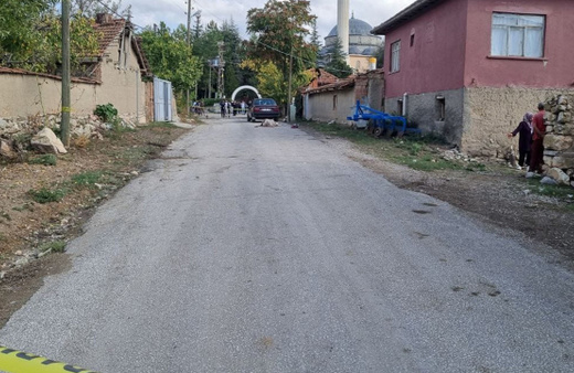 Çorum'da köy muhtarı öldürüldü, kardeşi ağır yaralı