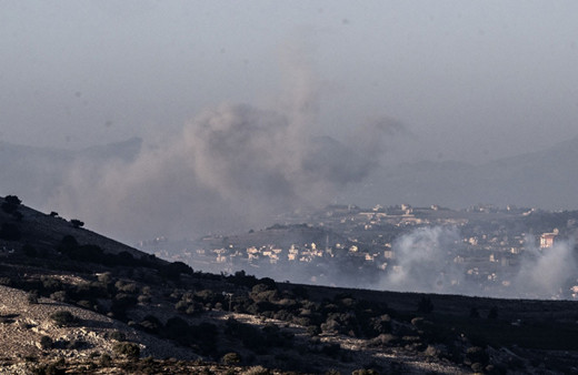 Hizbullah İsrail'in deniz üssü ve bazı bölgelerini topçu ve füze atışlarıyla vurdu