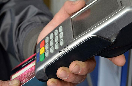 Kredi kartlarından 750 liralık kesinti! Limit düşürmeyen bankaya ceza var, merak edilen 10 soru