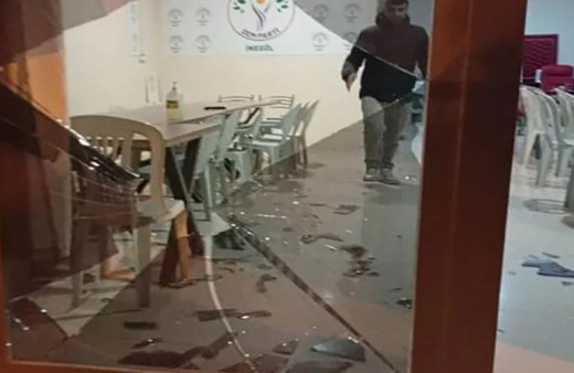 DEM Parti binasına taşlı saldırı! Saldırgan polise teslim edildi