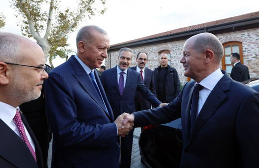 Almanya Başbakanı Scholz'dan Türkçe mesaj