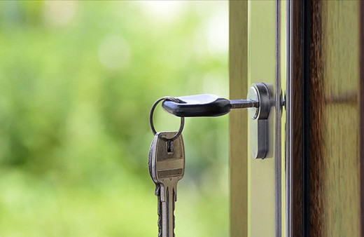 Boşandığı eşi haber alamadı! Çilingirle eve girdiler, avukat...