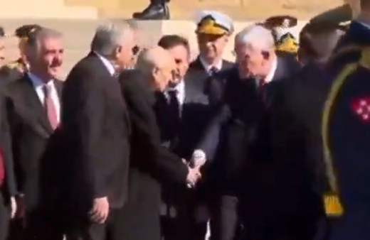 İYİ Parti lideri Dervişoğlu ip fırlattığı Bahçeli ile neden tokalaştığını açıkladı