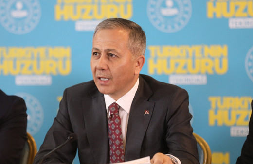 Bakan Yerlikaya duyurdu: İstanbul'da 3 ton 515 kilogram uyuşturucu ele geçirildi