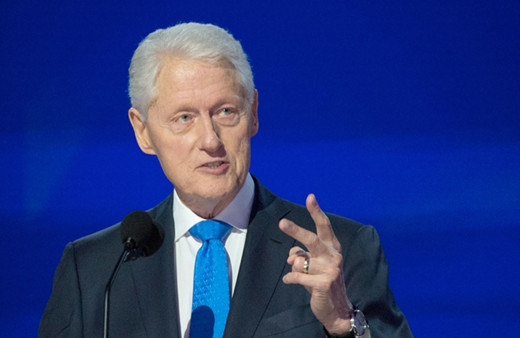 Eski ABD Başkanı Clinton'ın İsrail'in sivilleri öldürmesini savunmasına tepki