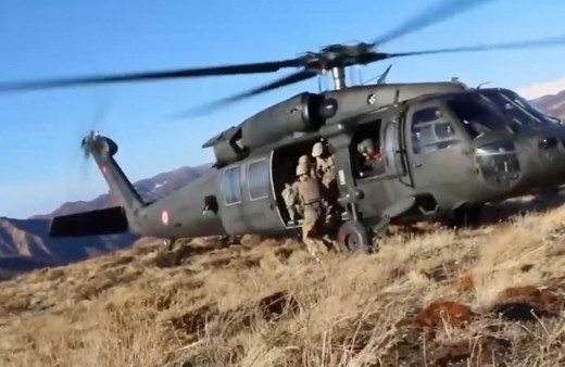 "Gürz-25" operasyonlarında teröristlerin kullandığı 37 mağara, sığınak ve barınma alanı imha edildi