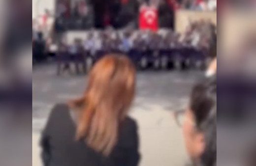 "Müstehcen" şarkı ile 29 Ekim gösterisi tepki çekti! Milli Eğitim Müdürlüğü harekete geçti