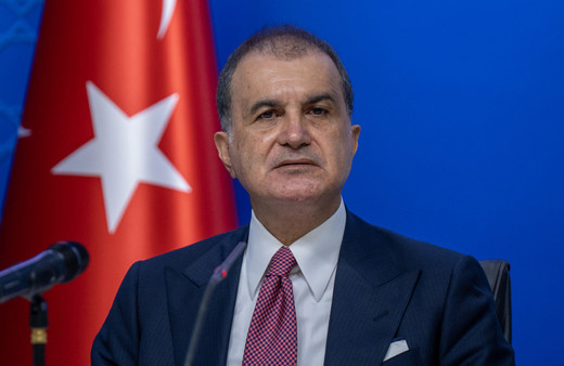 AK Parti'den Cumhurbaşkanı Erdoğan'ı hedef alan Özgür Özel'e sert tepki: "Siyasi cehalet ve saygısızlıktır"