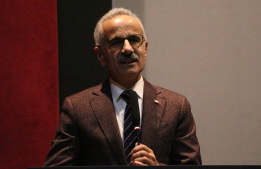 Bakan Uraloğlu Niğde'de konuştu: Bizi hiçbir güç Türkiye Yüzyılı hedeflerinden geri döndüremeyecek