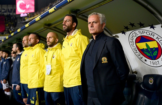 Fenerbahçe, Trabzonspor maçının kamp kadrosunu açıkladı