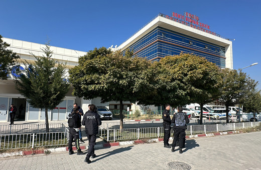 Van'da hastanede silahlı saldırı! 1'i sağlık çalışanı 2 kişi öldü