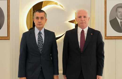 Vali Davut Gül, kayyum Can Aksoy'u ziyaret etti