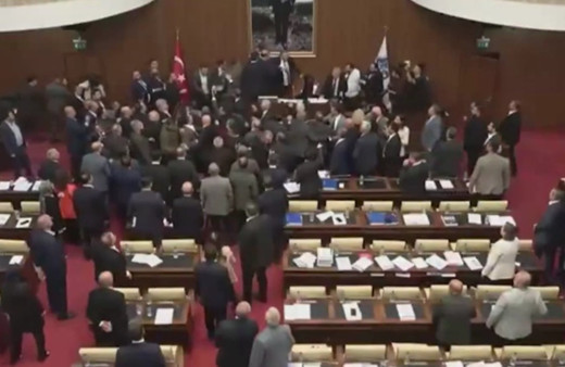 Ankara Büyükşehir Belediye Meclisi'nde 'konser ücreti' kavgası