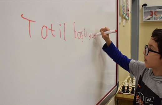 Okullarda ilk ara tatili başlıyor! MEB duyurdu