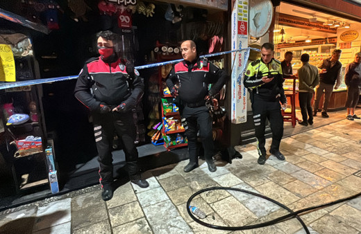 Bodrum'da markette kavga çıktı benzin dökerek ateşe verdi 1 ölü 1'i ağır 5 yaralı