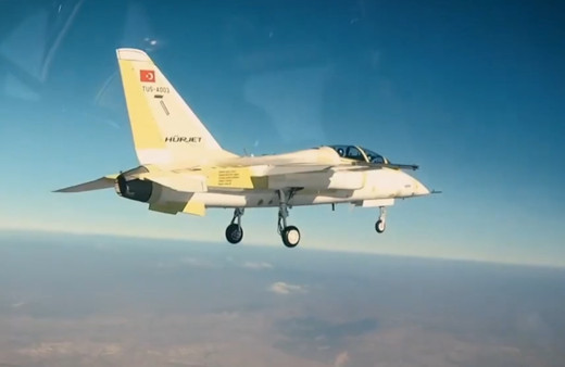 HÜRJET'in ikinci prototipi şehitlerimizin ismiyle ilk uçuşunu gerçekleştirdi