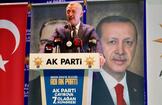 Tahir Büyükakın Özgür Özel'e rest çekti: İspatlasın istifa edeceğim