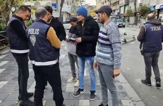 Göçmen kaçakçılığına büyük darbe! Bakan Yerlikaya "Kalkan-30" operasyonlarının ayrıntılarını paylaştı