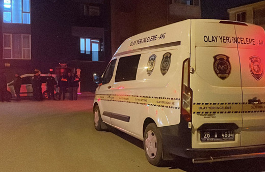 Apartmanda kavga çıktı 13 yaşındaki çocuk bıçaklandı