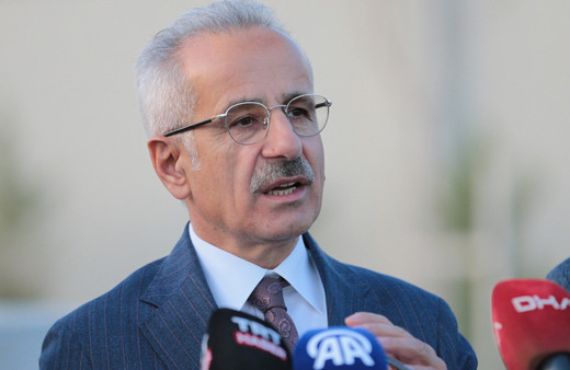 Bakan Uraloğlu'ndan kış lastiği uygulamasıyla ilgili açıklama! Kurallara uymayanlara...