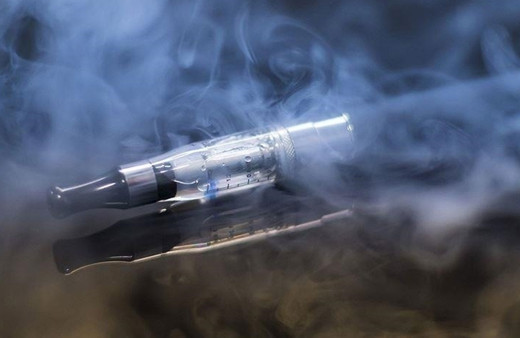 Elektronik sigara akciğer kanseri riskini artırıyor