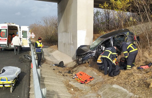 Futbolcunun kullandığı otomobil kaza yaptı