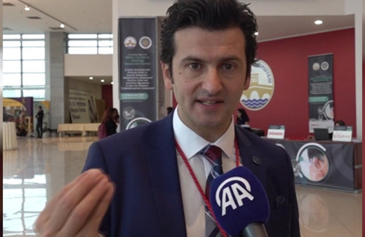 Uzman isim "yarardan çok zararı var" diyerek uyardı: İşitme kayıplarına yol açabiliyor