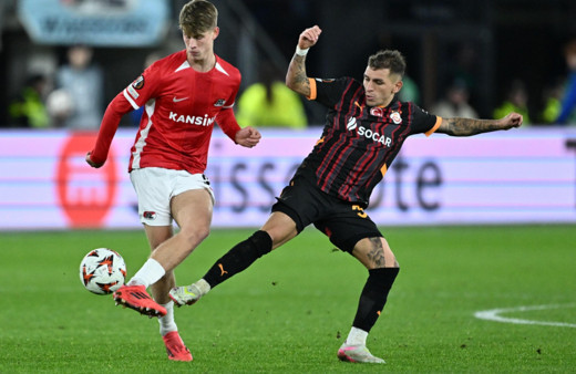 Galatasaray Hollanda'dan 1 puanla döndü