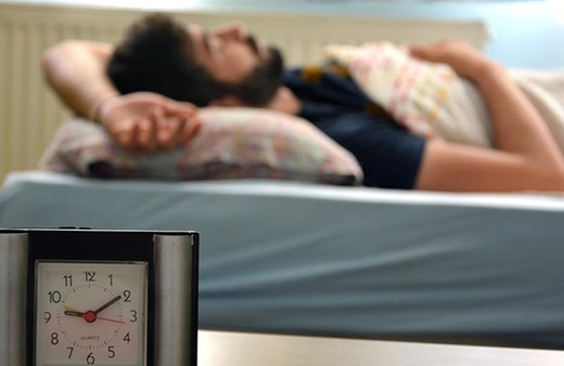 Uyku düzenindeki bozukluklar kalp krizi ve felç riskini artırıyor