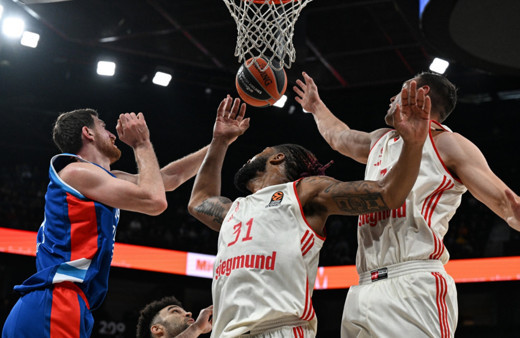 Anadolu Efes evinde Alman devi Münih'i devirdi